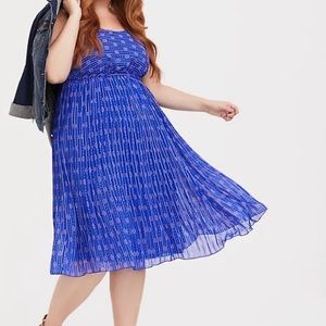 Electric Blue Medallion Chiffon Pleated Midi Dress